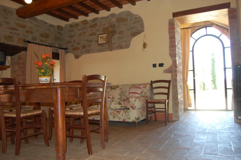 Podere Campovecchio Rapale Room photo